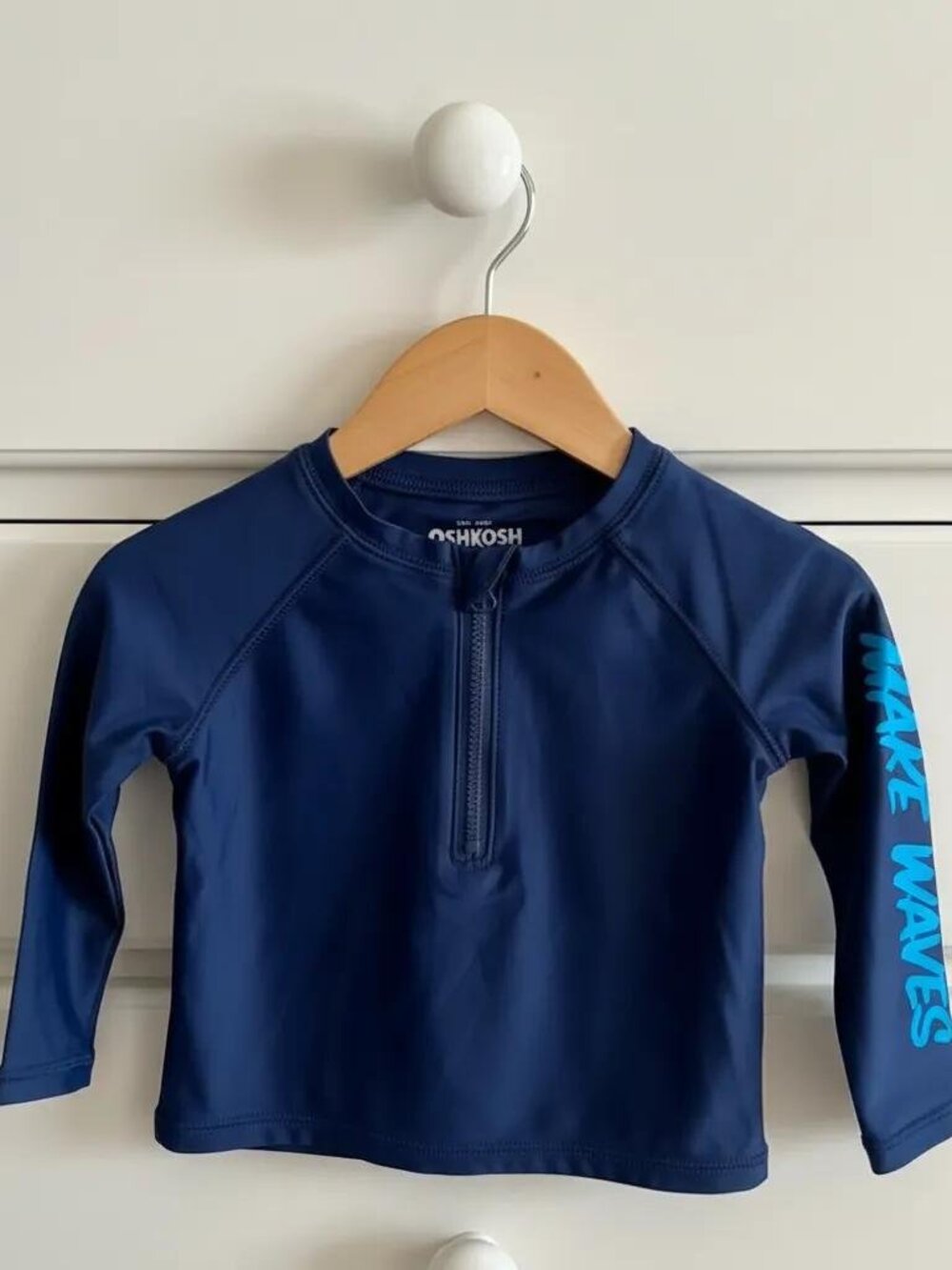 OshKosh B'gosh Make Waves Navy Blue Rashguard size 6 Months